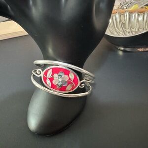 Vintage Mexican Alpaca Silver Cuff Bracelet Red Inlay Abalone Flower Design 1970